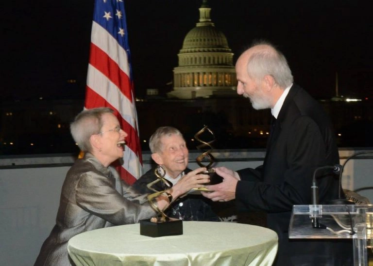 2013-Wallace-DeBakey-768x549 Wallace