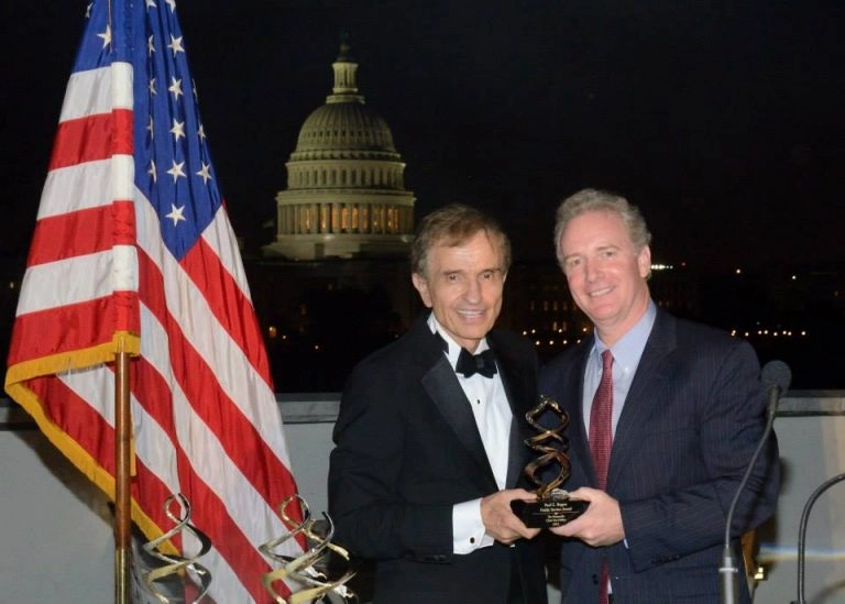 Van-Hollen-2013-Paul-G.-Roger-Award-768x549 Van-Hollen