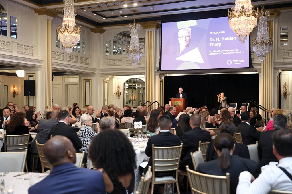 2025-09-08-FNLM-Gala-094